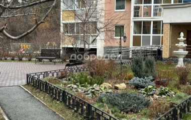 Екатеринбург, ул. Академика Постовского,17