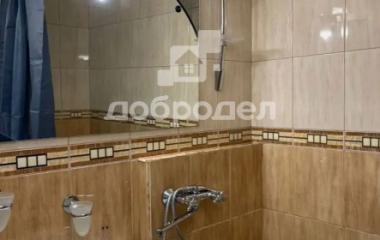 Екатеринбург, б-р. Самоцветный,6