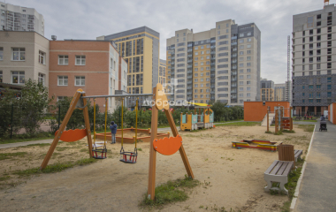 Екатеринбург, б-р. Академика Семихатова Н.А.,18