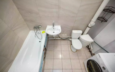 Екатеринбург, пр-кт. Академика Сахарова,51