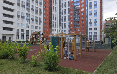 Екатеринбург, ул. Старых Большевиков,52а