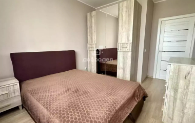 Екатеринбург, ул. Хрустальногорская,87