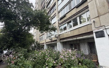 Екатеринбург, ул. Красных командиров,72