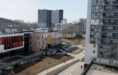 Екатеринбург, ул. Рощинская,21