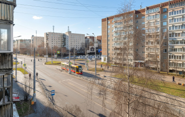 Екатеринбург, ул. Фрезеровщиков,27