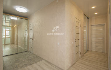 Екатеринбург, ул. Николая Островского,2/2