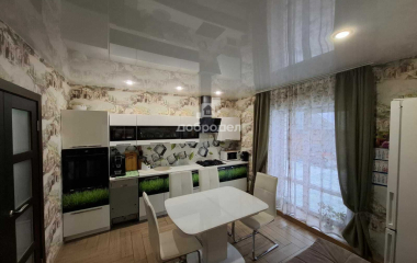 Екатеринбург, ул. Лоцмановых