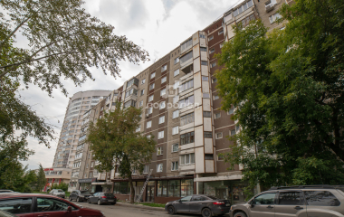 Екатеринбург, ул. Белинского,218 к 1