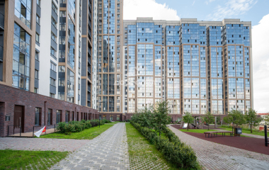 Екатеринбург, ул. Академика Ландау,14/3