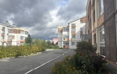 Екатеринбург, ул. Карасьевская,18