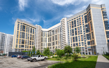 Екатеринбург, ул. Академика Вонсовского,21