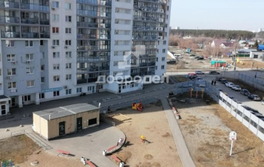 Екатеринбург, ул. Рощинская,21