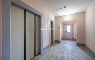 Екатеринбург, ул. 40-летия Комсомола,32а