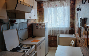Екатеринбург, ул. Парниковая,11