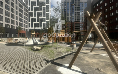 Екатеринбург, ул. Крауля,107/4