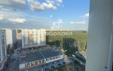 Екатеринбург, ул. Краснолесья,76