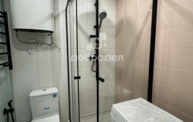 Екатеринбург, ул. Хуторская,1/4