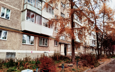 Екатеринбург, пр-кт. Космонавтов,92