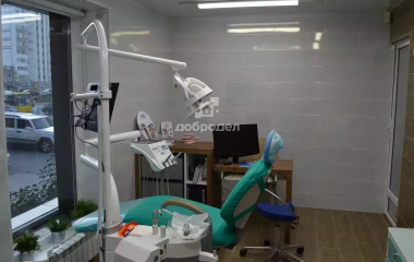 Екатеринбург, ул. Бакинских комиссаров,100