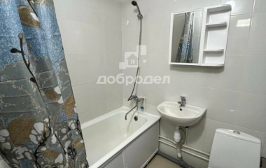 Екатеринбург, ул. Рощинская,21