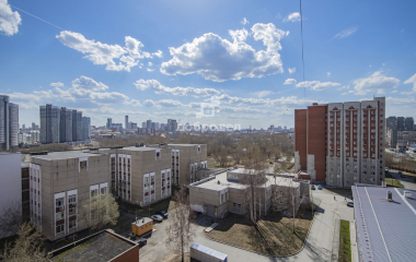 Екатеринбург, ул. Колмогорова,54а