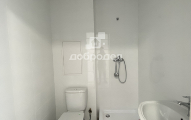 Екатеринбург, пер. Полимерный,15