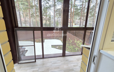 Екатеринбург, ул. Адмирала Ушакова,4