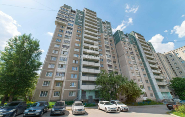 Екатеринбург, ул. Байкальская,27