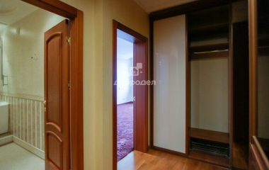 Екатеринбург, ул. Юмашева,15