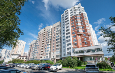 Екатеринбург, ул. Ясная,35