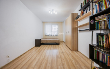 Екатеринбург, ул. Павла Шаманова,13