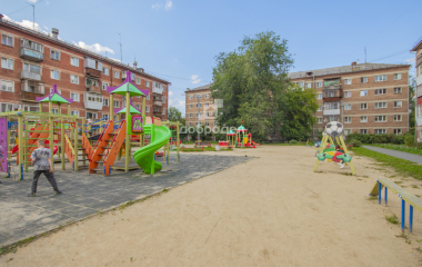 Екатеринбург, пр-кт. Космонавтов,61а