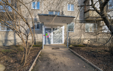 Екатеринбург, ул. Фрезеровщиков,27