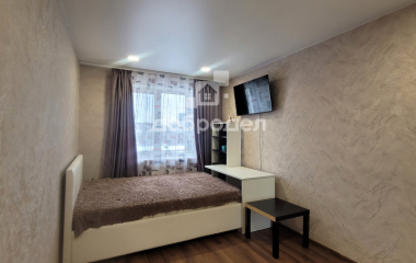 Екатеринбург, ул. Красных командиров,106