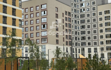 Екатеринбург, б-р. Новосинарский,5