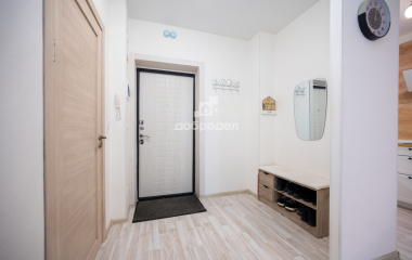 Екатеринбург, ул. Хрустальногорская,93