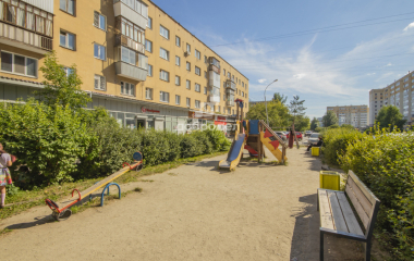 Екатеринбург, ул. Бахчиванджи,8