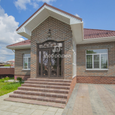 Дом | 140.00 м² 01