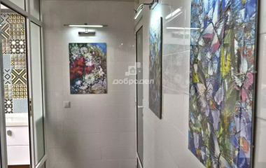 Екатеринбург, ул. Бакинских комиссаров,100