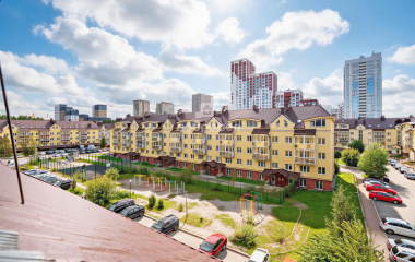 Екатеринбург, ул. Очеретина,8