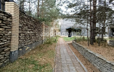 Екатеринбург, Рассоха ЮГ ул. Светлая 4