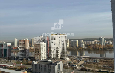 Екатеринбург, ул. Прониной,43