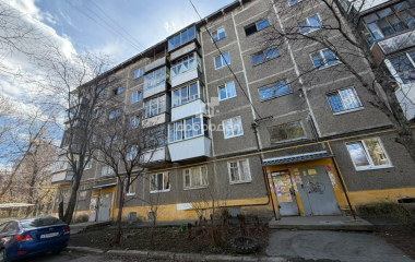 Екатеринбург, ул. 40-летия Октября,82