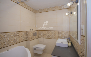 Екатеринбург, ул. Красных командиров,25