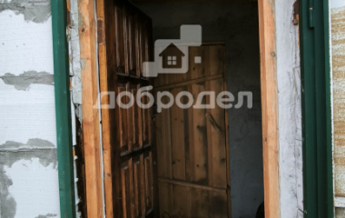 Среднеуральск, проезд. Полевой,1