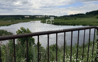Бобровский, ул. Краснодеревцев, 88
