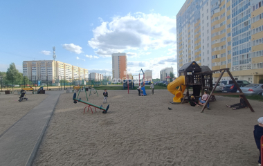 Екатеринбург, ул. Ракетная,18