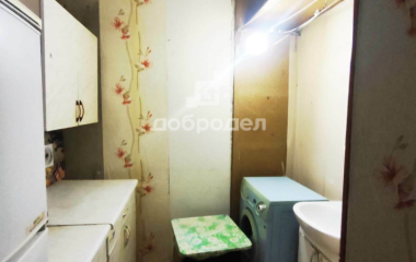 Екатеринбург, ул. 40-летия Комсомола,32/2