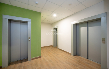 Екатеринбург, ул. Хрустальногорская,93