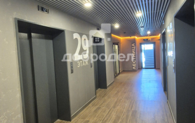 Екатеринбург, ул. Крауля,107/4